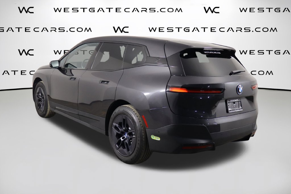Used 2024 BMW iX xDrive50 w/ Convenience Package AWD/4WD image 48
