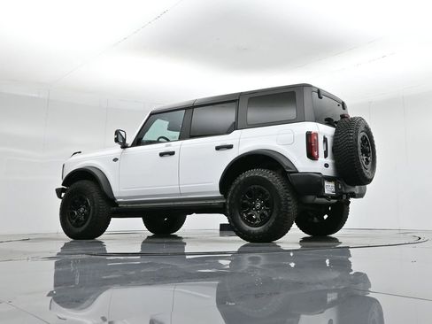 Used 2022 Ford Bronco Wildtrak image 49