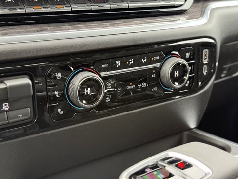 New 2026 Chevrolet Silverado 1500 LTZ w/ LTZ Premium Package image 26