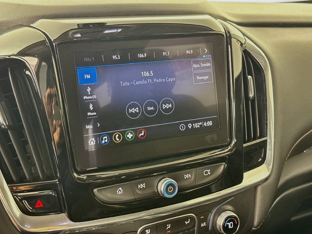 Used 2020 Chevrolet Traverse LT FWD image 15