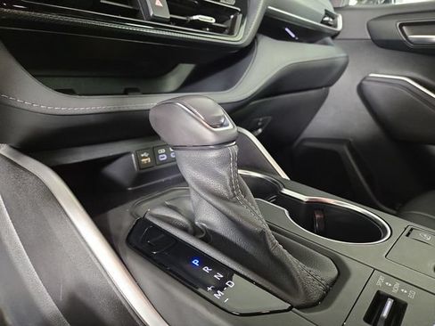 Used 2023 Toyota Highlander XSE AWD/4WD image 20