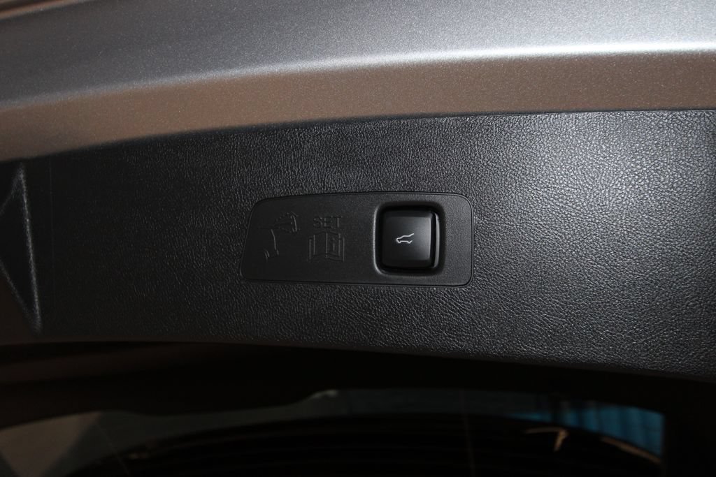 Used 2024 Lincoln Corsair Grand Touring w/ Equipment Group 301A AWD/4WD image 38