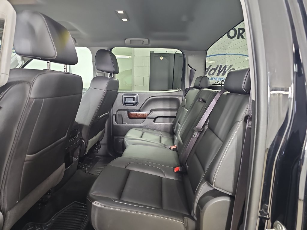 Used 2017 GMC Sierra 1500 SLT w/ SLT Premium Package AWD/4WD image 17