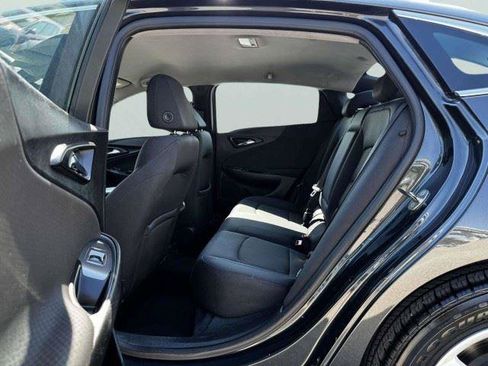 Used 2016 Chevrolet Malibu LT FWD image 36