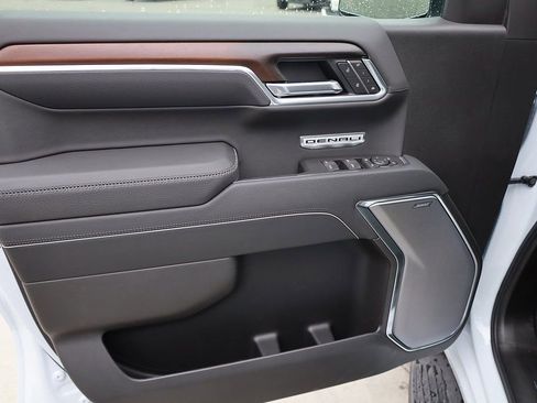 New 2026 GMC Sierra 1500 Denali AWD/4WD image 10