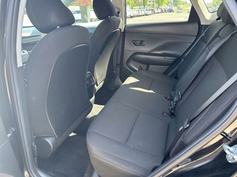 Used 2025 Hyundai Kona SEL FWD image 12