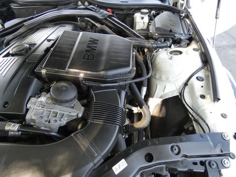 Used 2015 BMW Z4 sDrive35is image 59