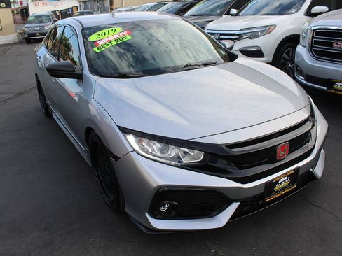 Used 2019 Honda Civic Sport image 8