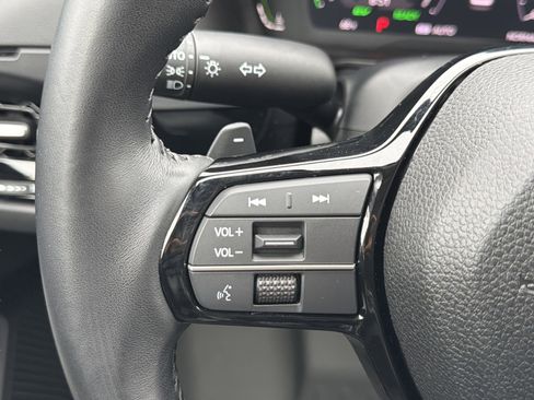 Used 2024 Honda Accord Touring image 25