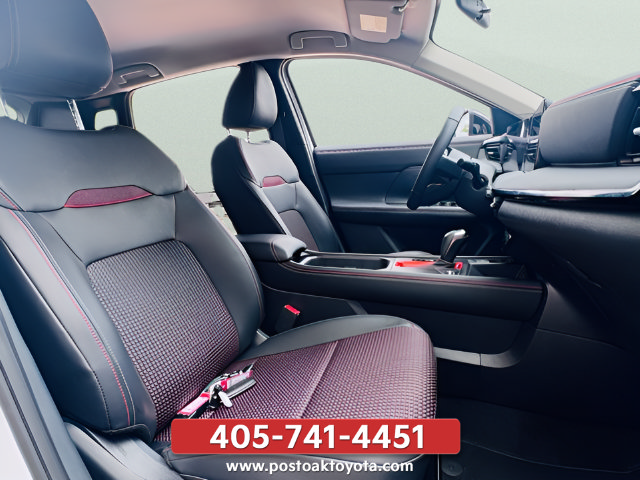 Used 2026 Nissan Kicks SR FWD image 17