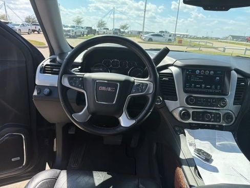 Used 2020 GMC Yukon SLT image 34
