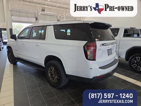 Used 2023 Chevrolet Suburban LS AWD/4WD image 4