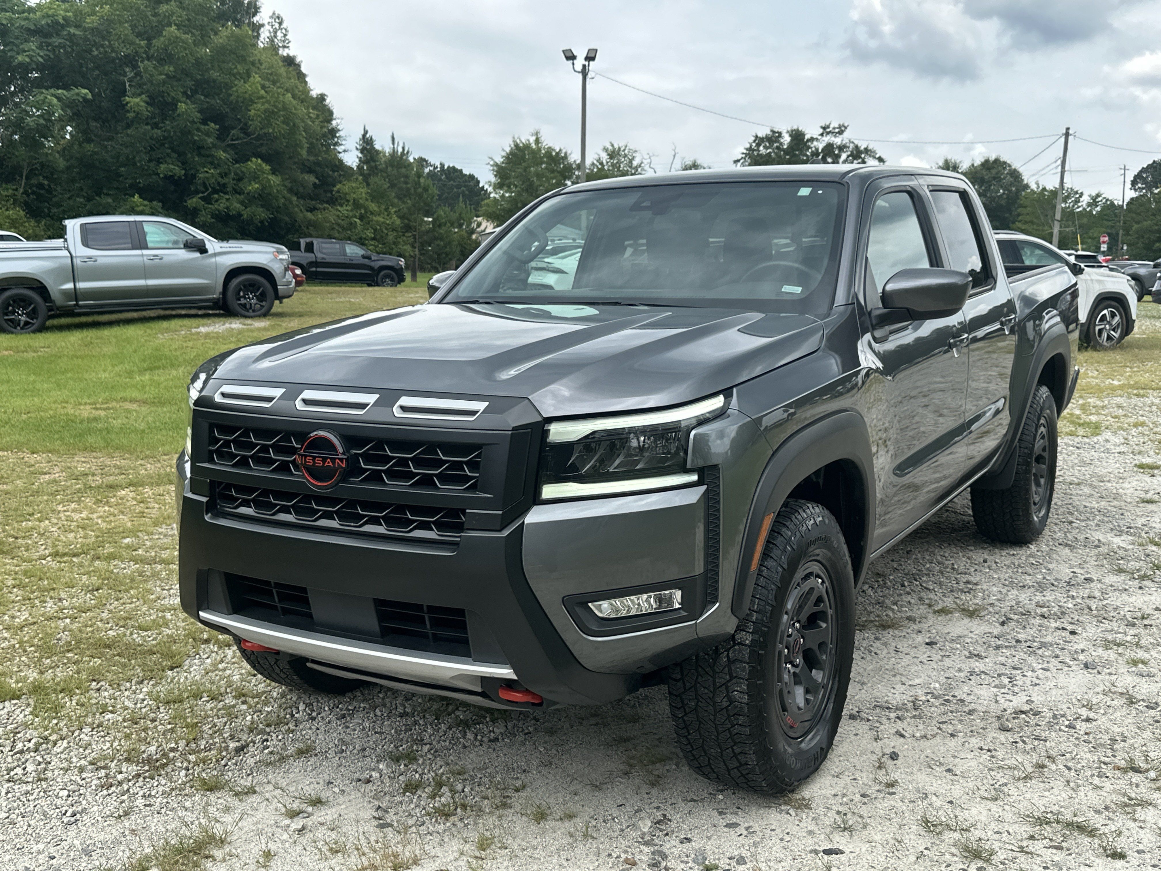 Used 2026 Nissan Frontier PRO-4X AWD/4WD image 1