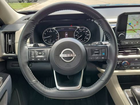 Used 2023 Nissan Pathfinder SL AWD/4WD image 31