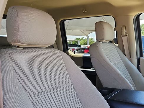 Used 2019 Ford F150 XLT w/ Equipment Group 302A Luxury AWD/4WD image 18