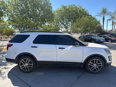 Used 2016 Ford Explorer Sport w/ Equipment Group 401A AWD/4WD image 3