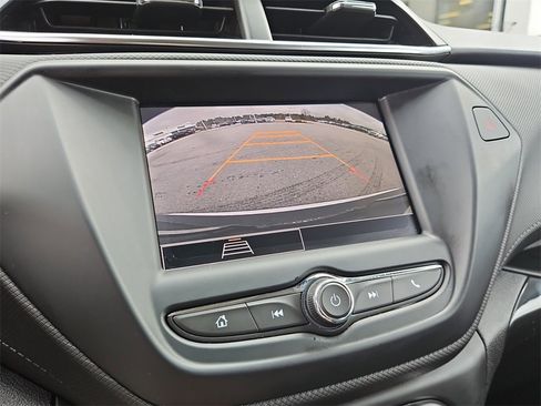 Used 2022 Chevrolet TrailBlazer LT w/ Confidence II Package image 22