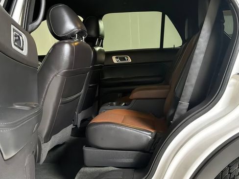 Used 2014 Ford Explorer Limited w/ Equipment Group 302A AWD/4WD image 14