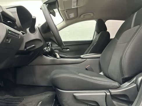 Used 2024 Nissan Sentra SV FWD image 26