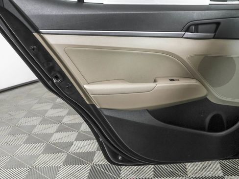 Used 2018 Hyundai Elantra SEL image 37
