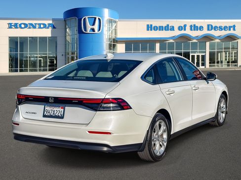Certified 2023 Honda Accord LX image 7
