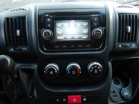 Used 2014 RAM ProMaster 2500 w/ Interior Convenience Group image 11