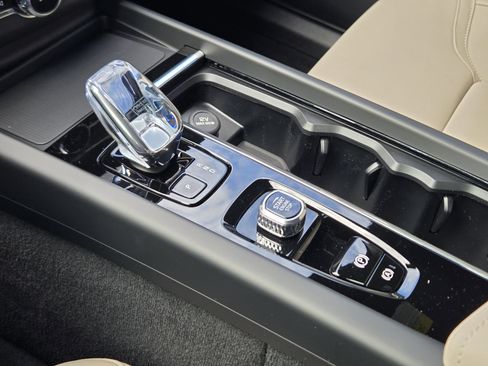 New 2026 Volvo XC60 T8 Plus w/ Protection Package Premier image 22