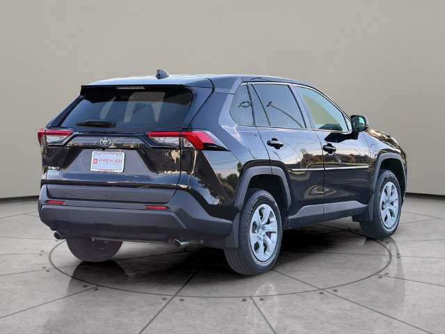Certified 2023 Toyota RAV4 LE FWD image 6