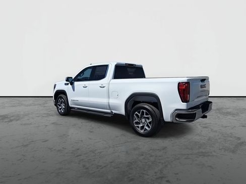 New 2026 GMC Sierra 1500 SLE image 6