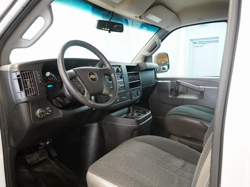 Used 2021 Chevrolet Express 2500 Work Van 3D Cargo Van w/ Driver Convenience Package image 6