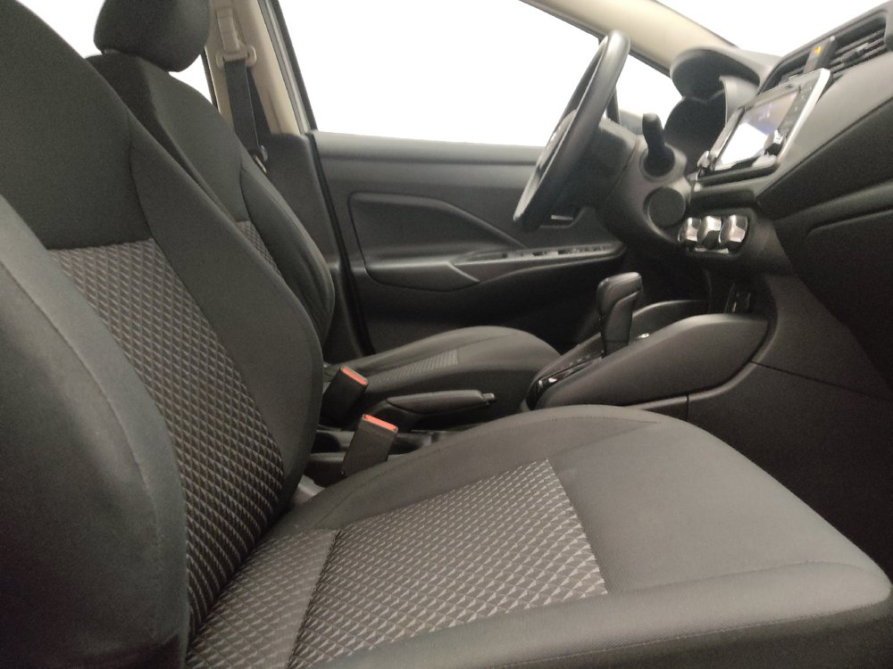 Used 2021 Nissan Versa S FWD image 21