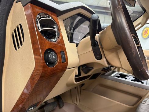 Used 2015 Ford F250 King Ranch w/ FX4 Off-Road Package AWD/4WD image 27