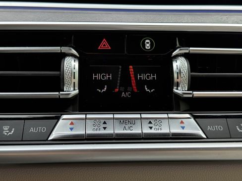 Used 2021 BMW X5 xDrive40i w/ Executive Package image 29