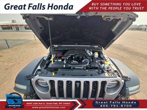 Used 2020 Jeep Gladiator Mojave AWD/4WD image 7