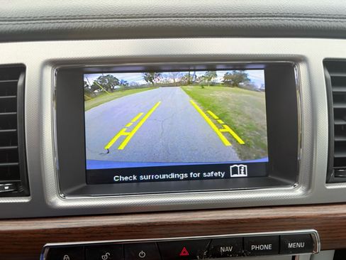 Used 2015 Jaguar XF Premium image 49