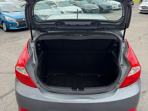Used 2017 Hyundai Accent SE FWD image 33