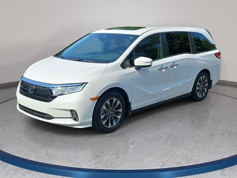 Certified 2024 Honda Odyssey EX-L image 1