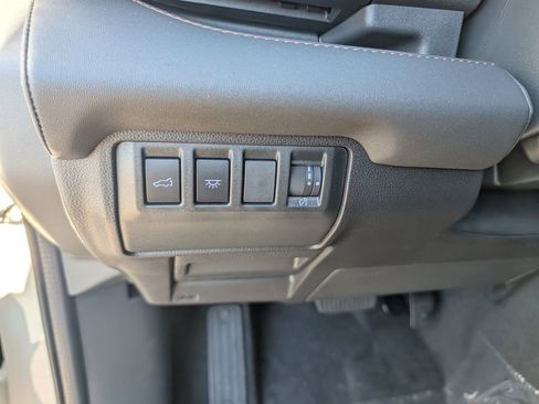 New 2026 Subaru Ascent Limited Bronze image 17