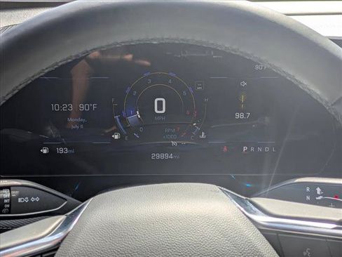Used 2025 Chevrolet Equinox LT w/ Safety and Technology Package FWD image 11