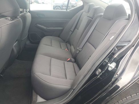 Used 2025 Nissan Altima 2.5 SV FWD image 20