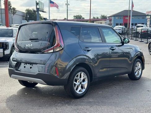 Certified 2023 Kia Soul LX w/ LX Technology Package FWD image 2