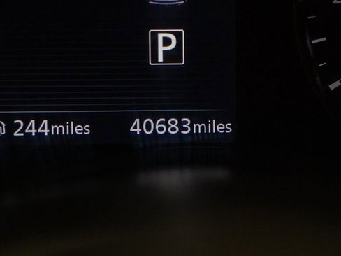 Used 2023 Nissan Kicks SV image 31