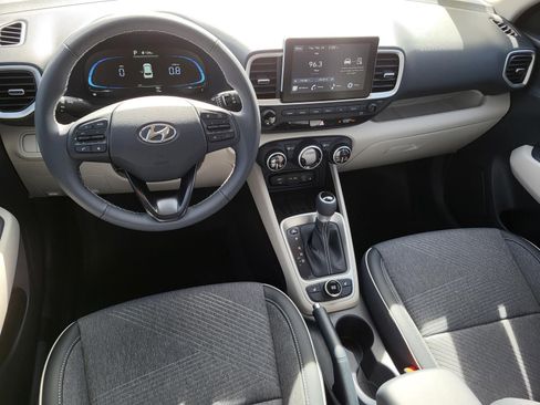 New 2026 Hyundai Venue SEL FWD image 12