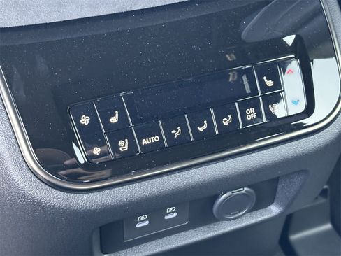 New 2026 INFINITI QX80 4WD w/ Sport Exterior Package image 18