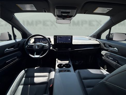 Used 2025 Honda Prologue Touring image 12