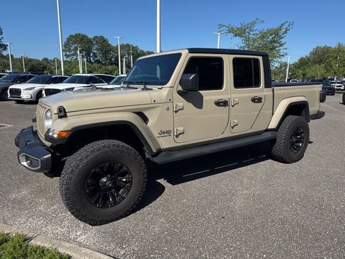 Used 2020 Jeep Gladiator Overland w/ Popular Equipment Package AWD/4WD image 14