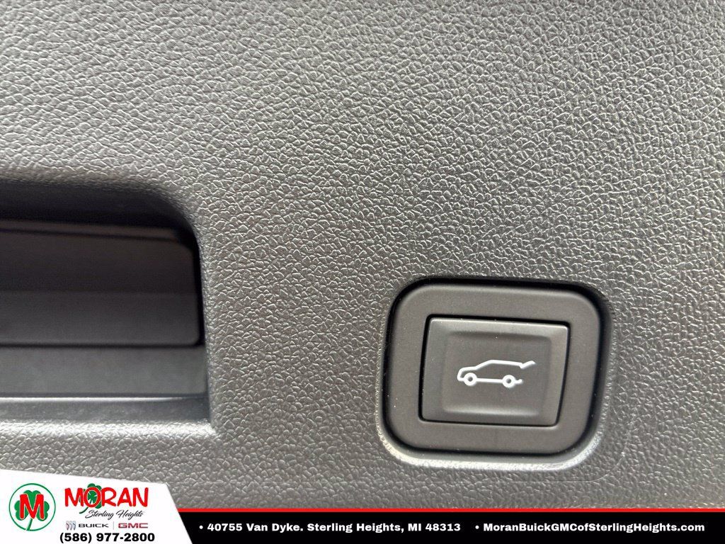 Used 2026 Buick Enclave Sport Touring FWD image 9