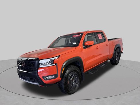 Certified 2025 Nissan Frontier PRO-4X AWD/4WD image 2