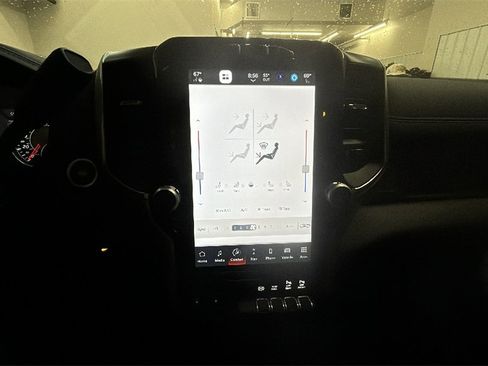 Used 2024 RAM 3500 Laramie image 10