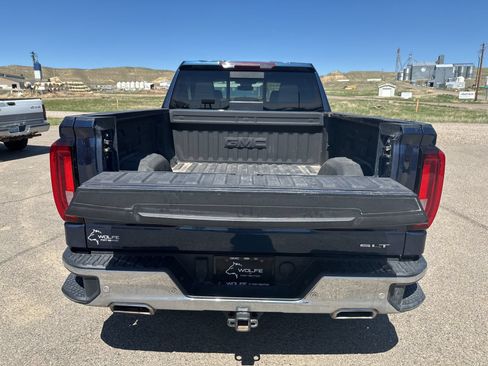 Used 2022 GMC Sierra 1500 SLT w/ SLT Premium Plus Package AWD/4WD image 28